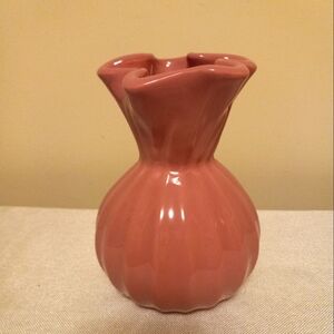 Vtg Haeger Pottery Pink Mauve Color Hankerchief Vase